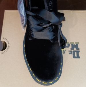 Dr. Martens Velvet Boots -1460 Pascal Velvet